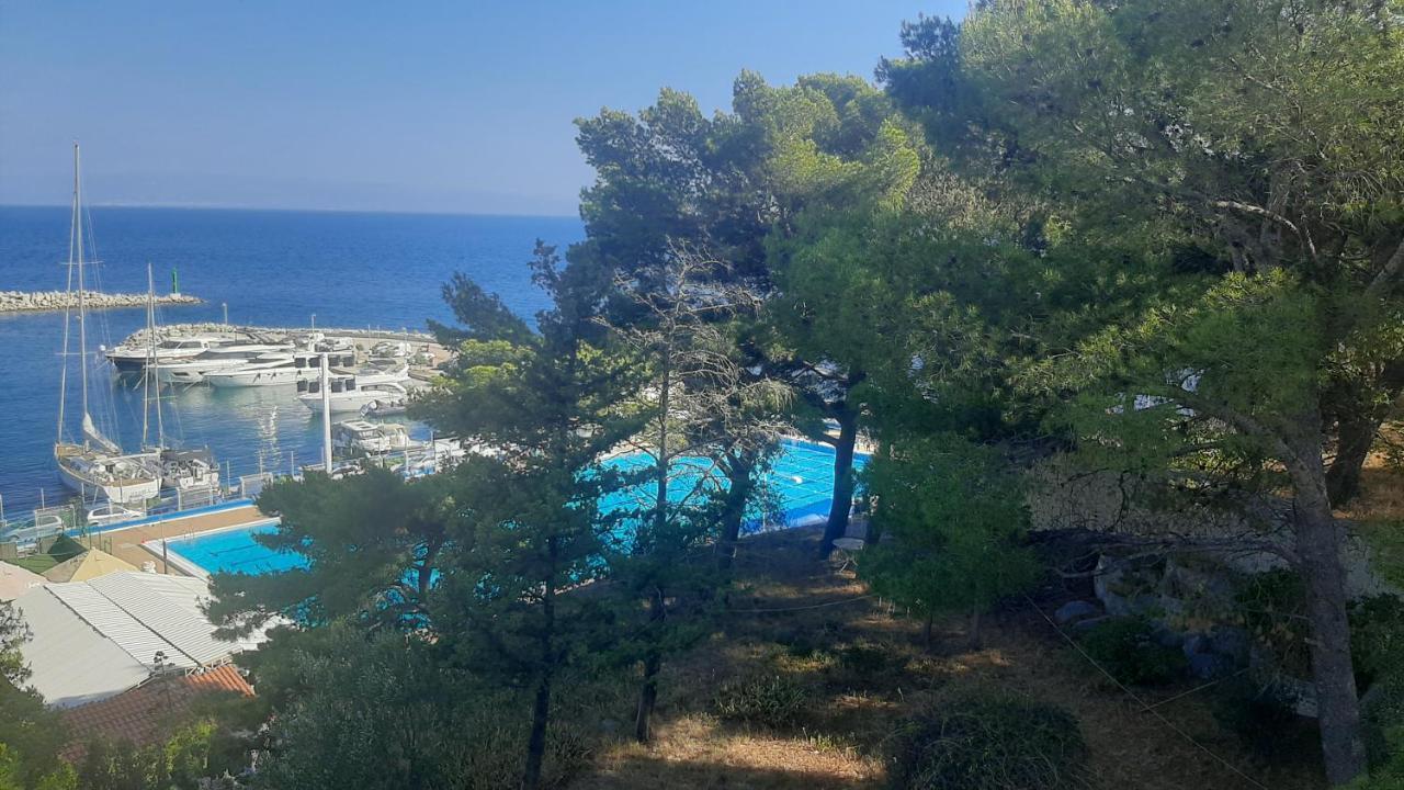 Old Captain'S Apartments - In A Pine Wood By The Sea And Tennis Courts Split Eksteriør bilde