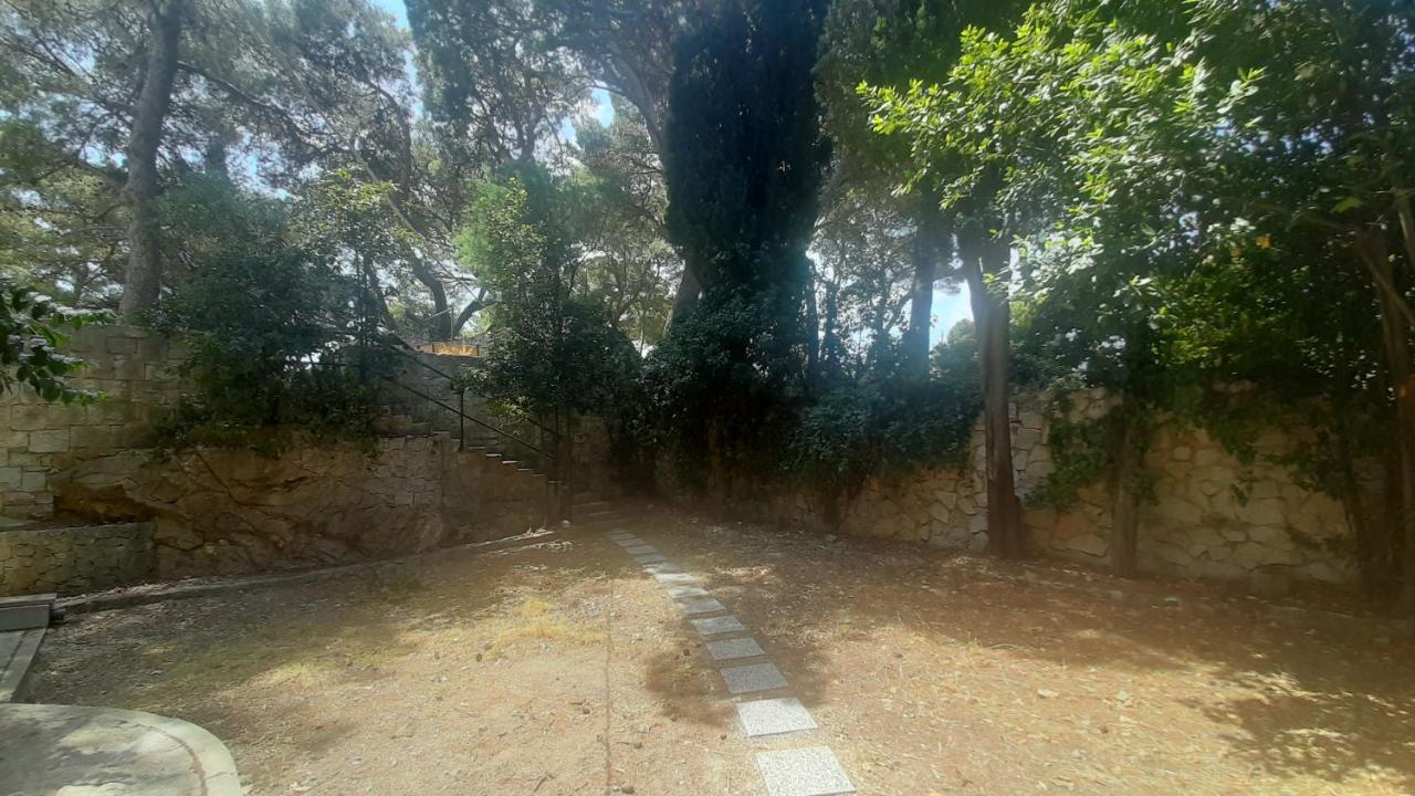 Old Captain'S Apartments - In A Pine Wood By The Sea And Tennis Courts Split Eksteriør bilde